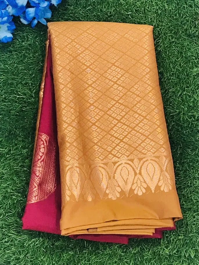 Alluring Maroon Color Soft Silk Saree With Contrast Bordered For Women