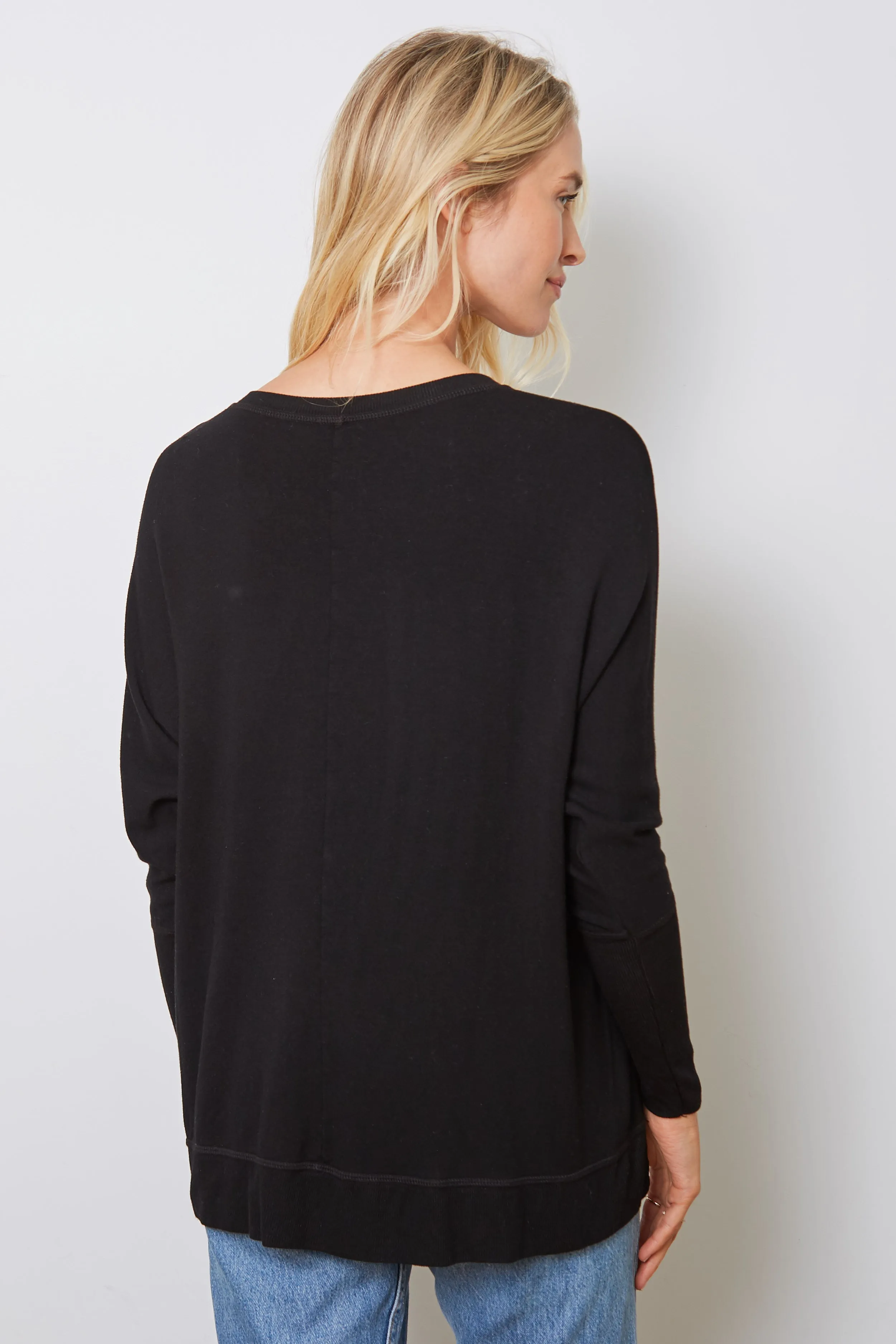 Carrie | V-Neck Pullover