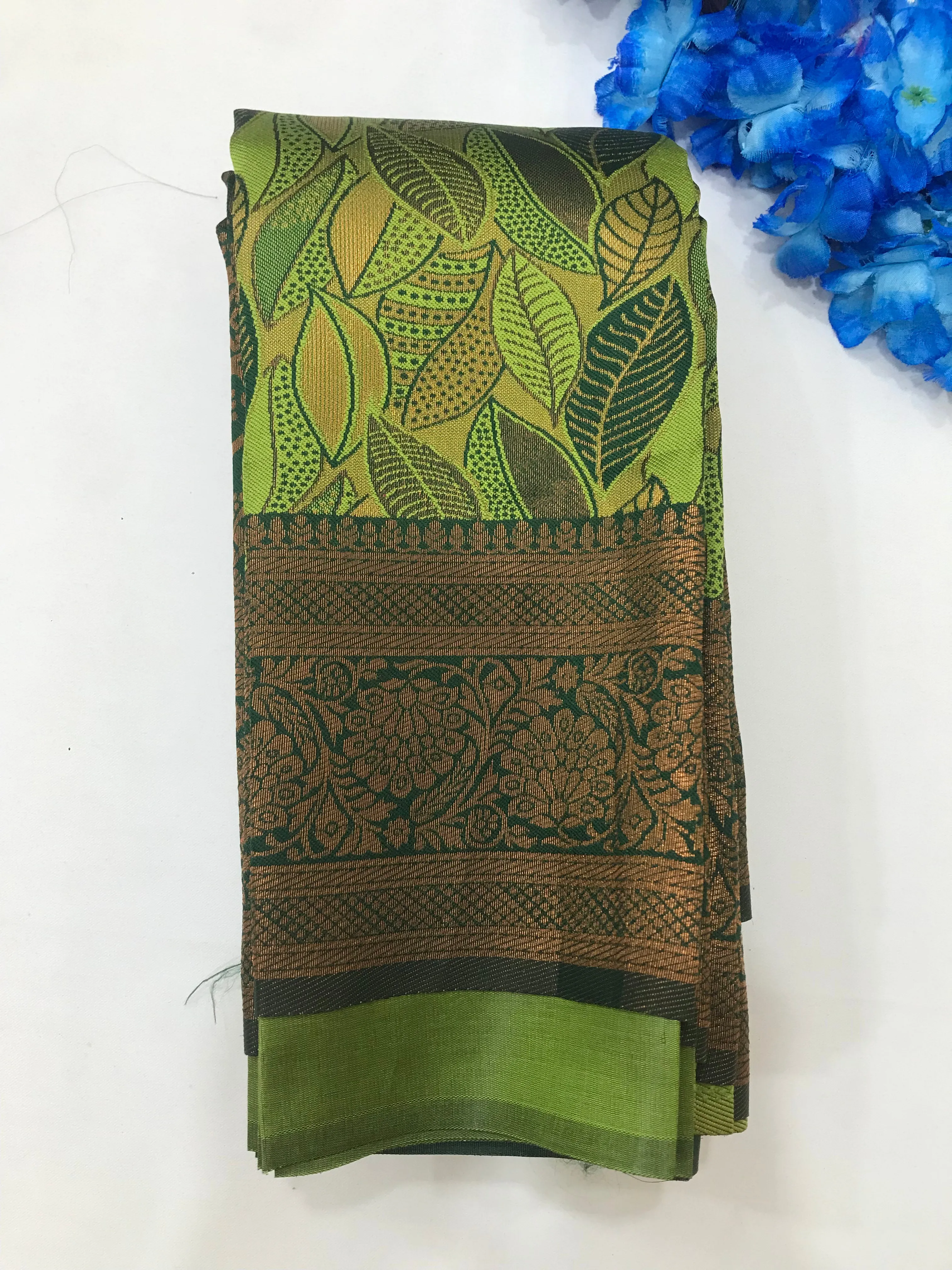 Charming Green Colored Soft Silk Saree With Contrast Border For Women