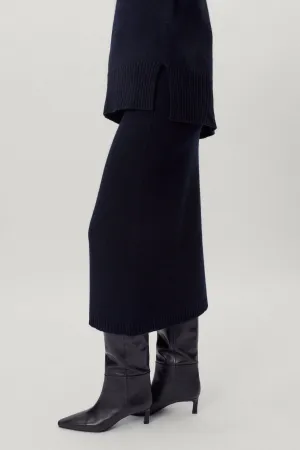 The Woolen Pencil Skirt